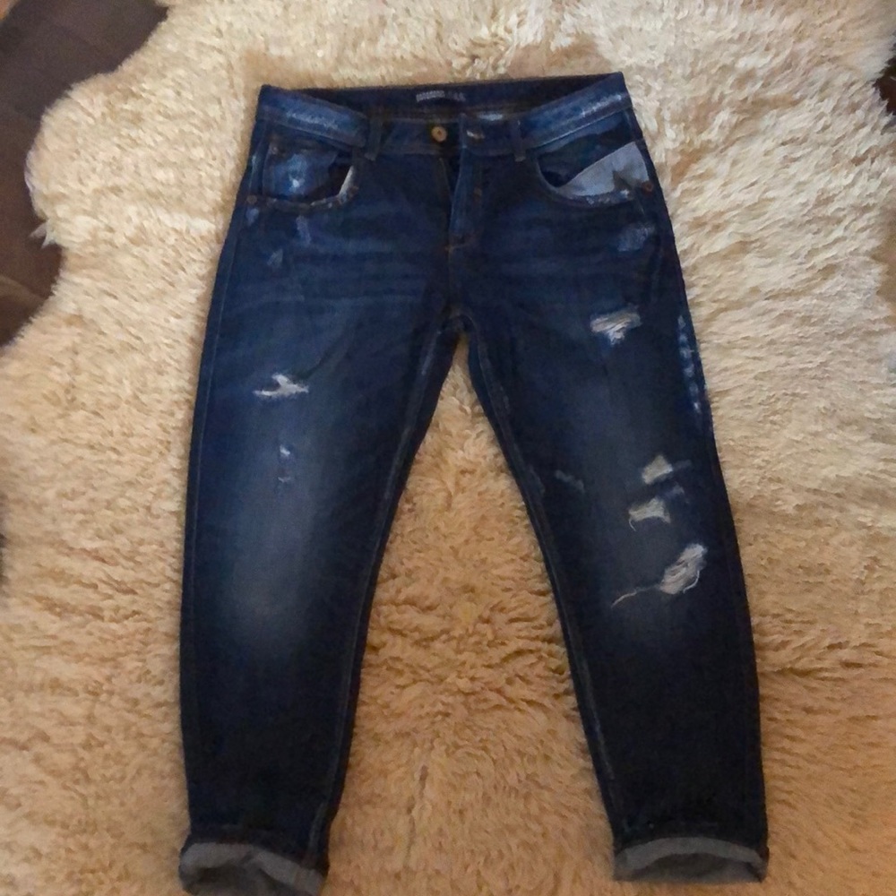NWOT Zara distressed boyfriend jeans